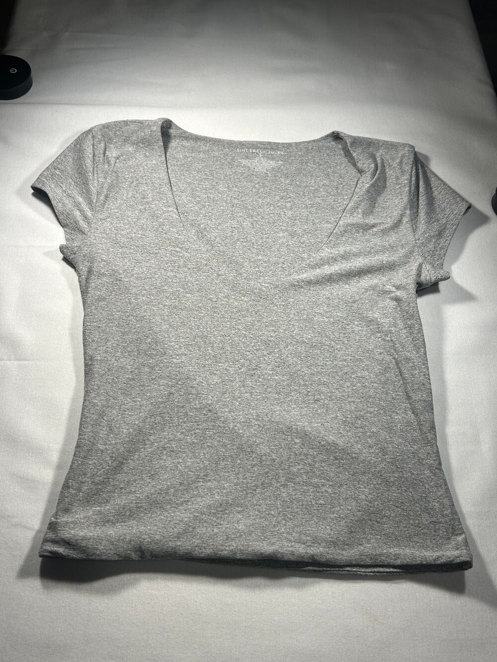 Sincerely Jules Gray V Neck Short Sleeve T-Shirt S